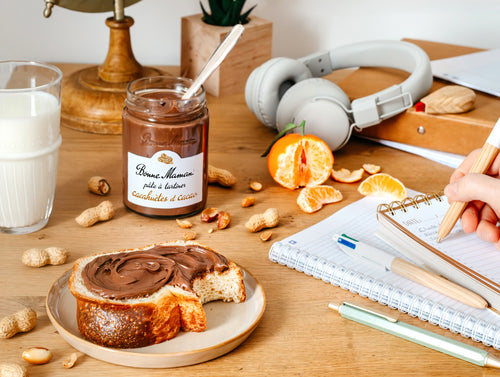 Pâte à tartiner Cacahuètes et Cacao et son tartineur en métal - Bonne Maman BE - 1